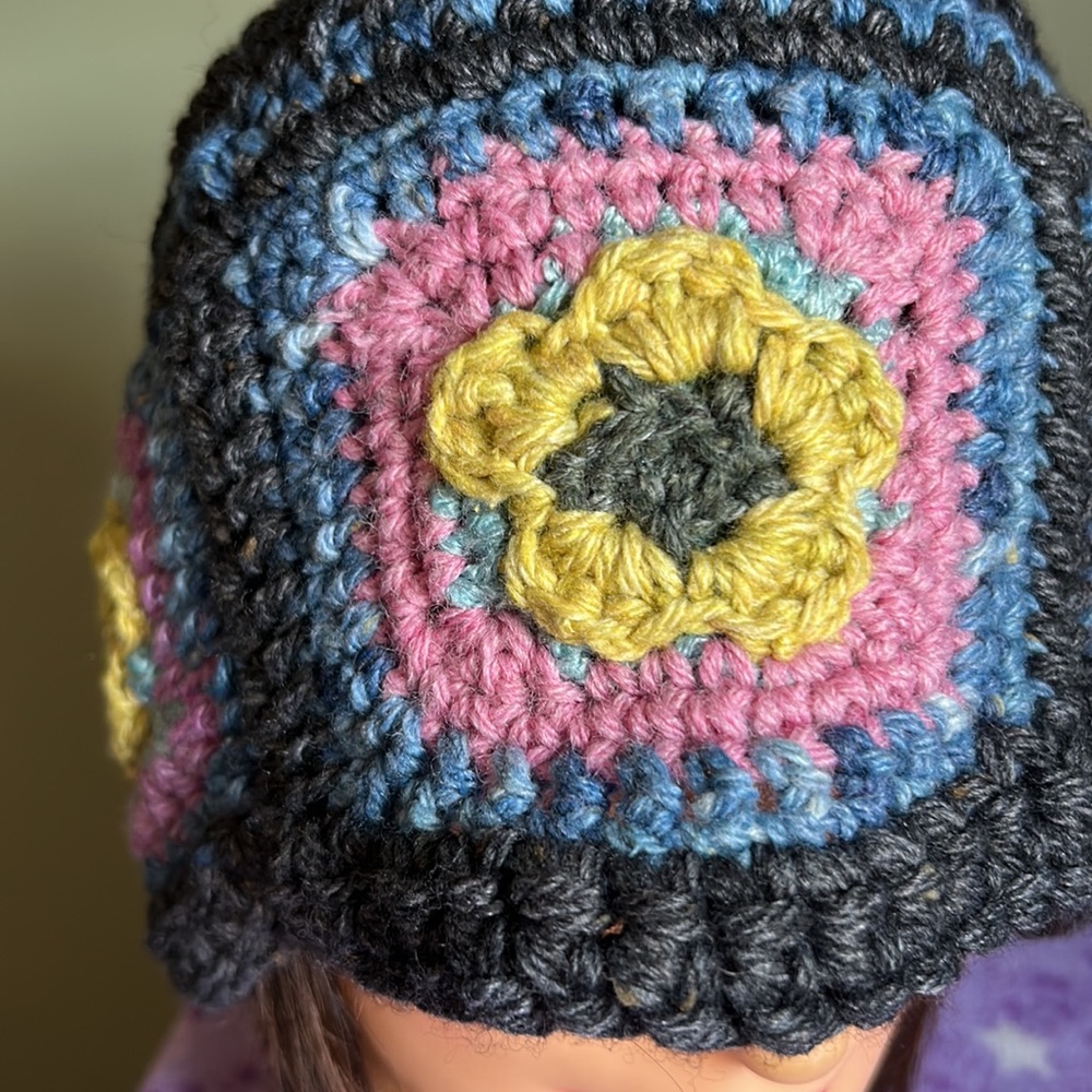 Crochet flowers medium wool blend beautiful new - Picture 8 of 11